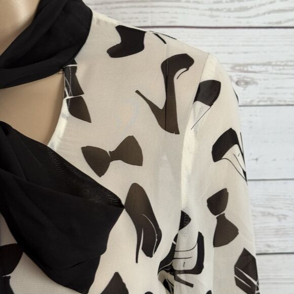 Kardashian Kollection Blouse Medium Sheer White Black Bow Heel Lipstick Print - Picture 4 of 13